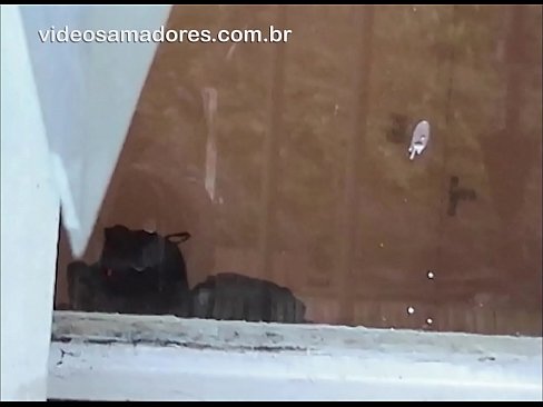 ❤️ Kåt mann som ser på kjæresten sin med en annen fyr, spiller inn en jævla video uten å forstyrre paret ❤️❌ Pornovideo hos oss ️❤